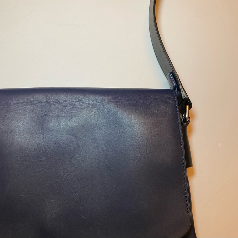 Banana Republic Navy Blue and Black Crossbody MessengerLeather bag. 17 inch drop - Picture 5 of 15